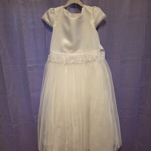 Elegant White Flower Girl Dress